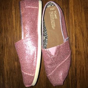 Women’s Tom’s Slipon, Size 9.5 Glitter Pink